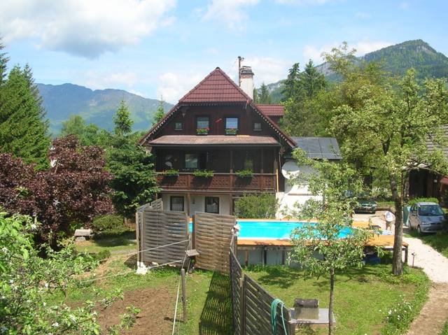 Krippenstein 2100m hoch im Hintergrund, Weltkulturerbewanderwelt